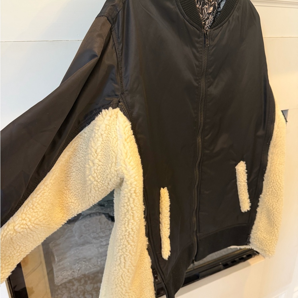 CAbi Charisma Bomber Black and Cream Zip-Up Jacket. EUC - Picture 3 of 7